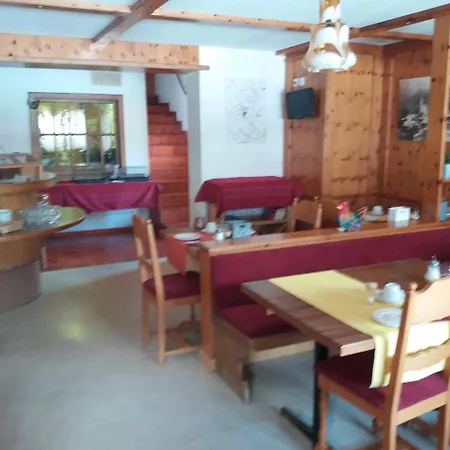 Отель Schmitta 3*